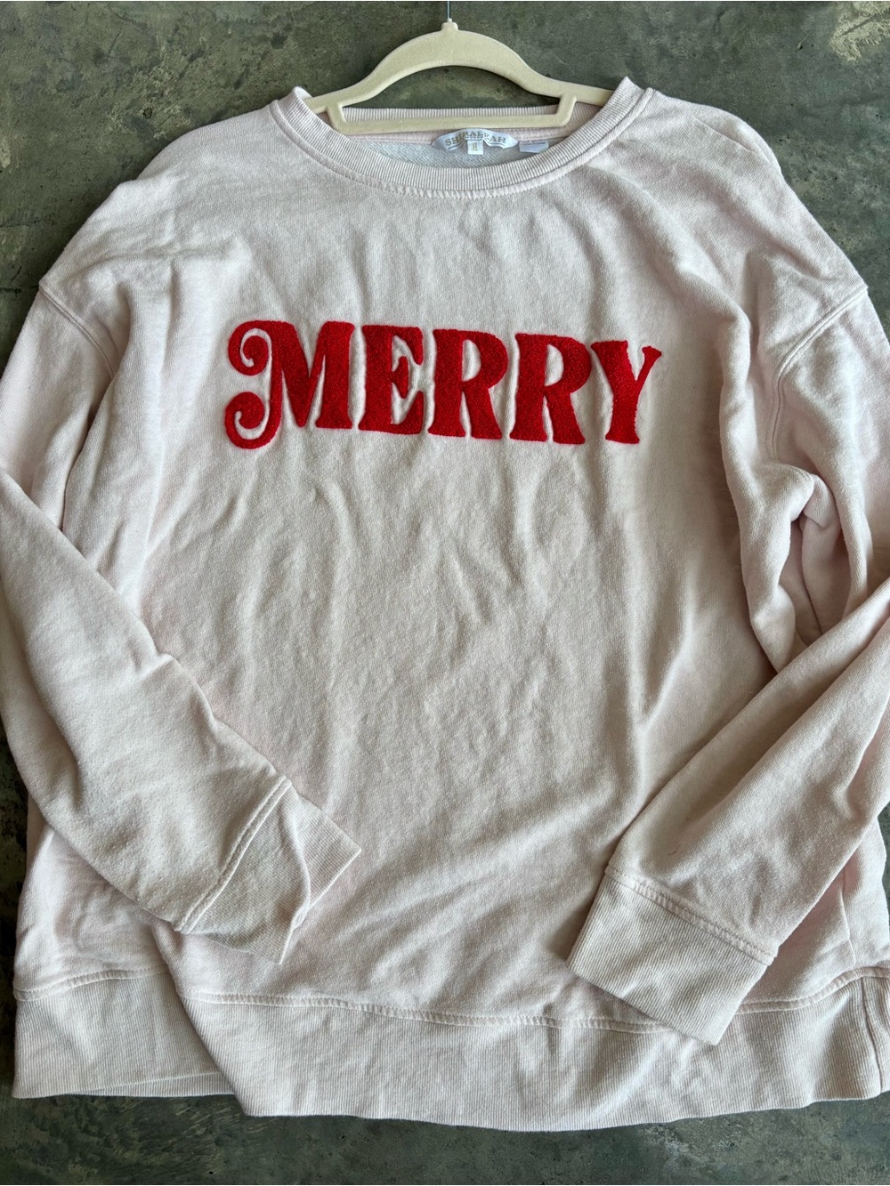 Shiraleah Lightweight Christmas Sweatshirt Light Pink with Red Merry Appliqué